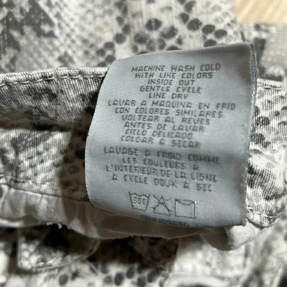 Seven 7 shorts - Picture 6 of 12